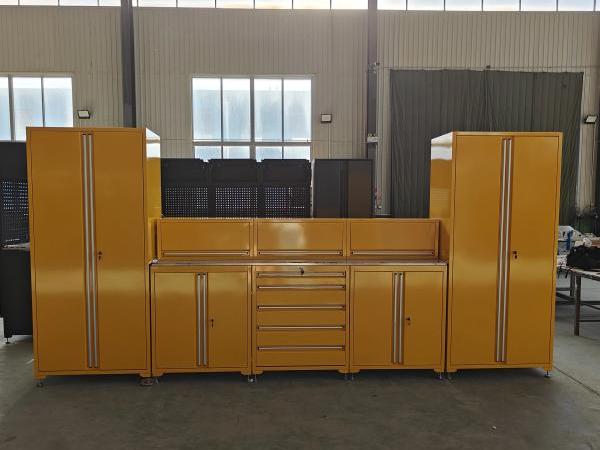 Запущені нові індивідуальні шафи високого класу інструментів
