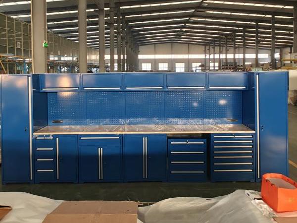 Система зберігання гаражів з важким виконанням